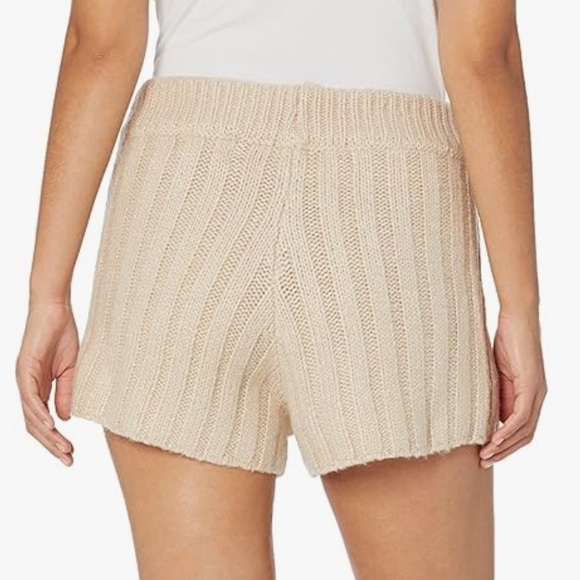 BLANK NYC Ribbed Knit Shorts - Picture 2 of 11
